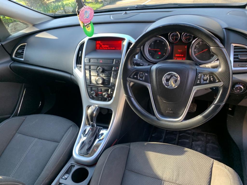 VAUXHALL ASTRA