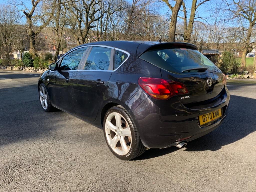 VAUXHALL ASTRA