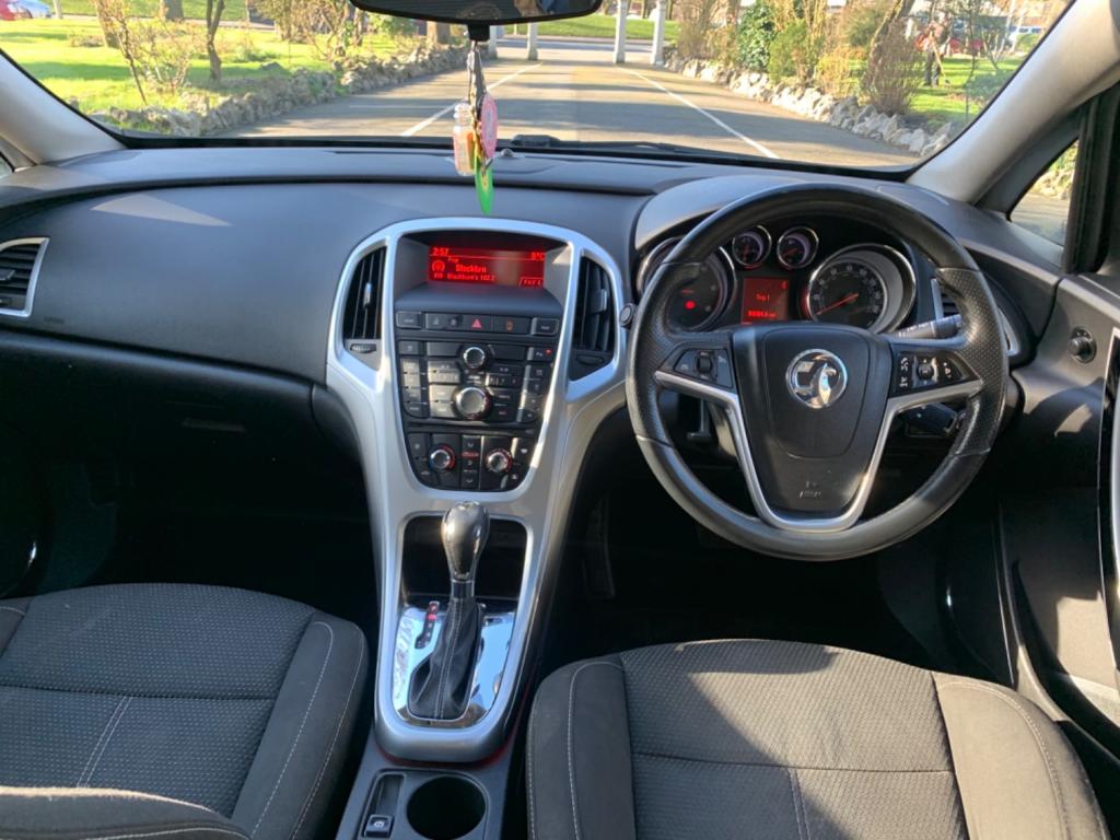 VAUXHALL ASTRA