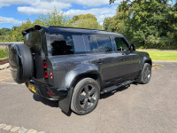 LAND ROVER DEFENDER 110