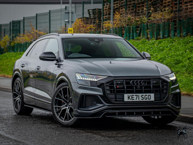 AUDI SQ8