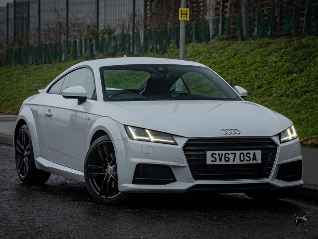 AUDI TT