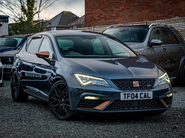 SEAT LEON