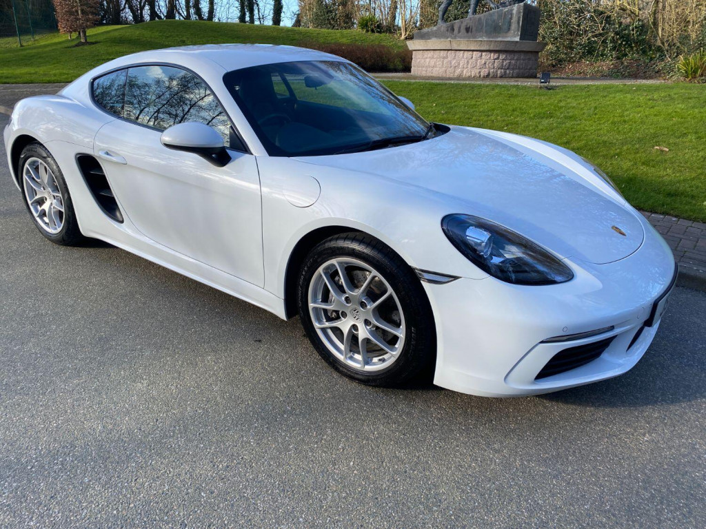 View PORSCHE 718 CAYMAN 