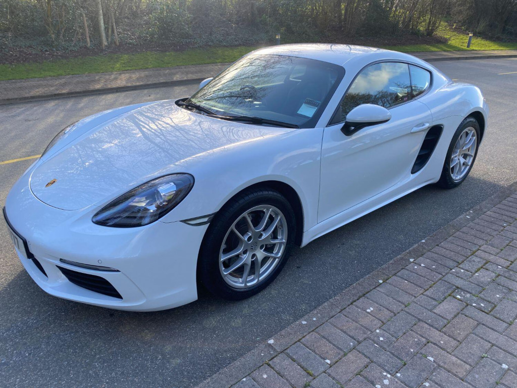 View PORSCHE 718 CAYMAN 