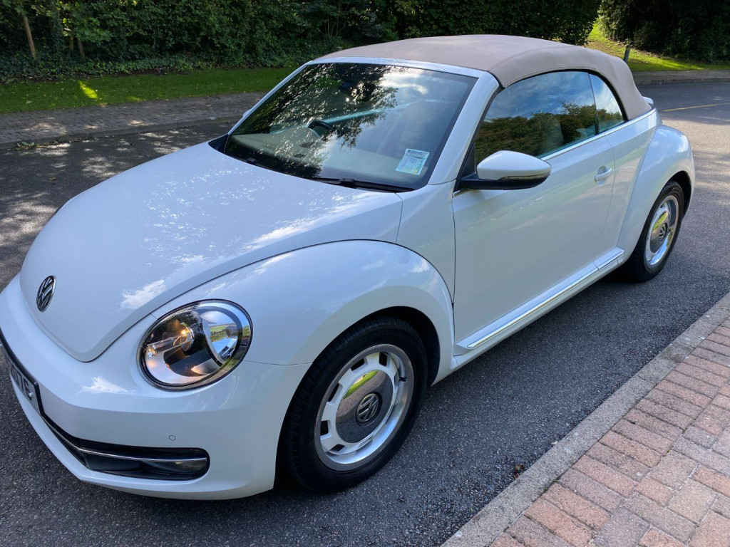 View VOLKSWAGEN BEETLE 1.6 TDI BlueMotion Tech Design