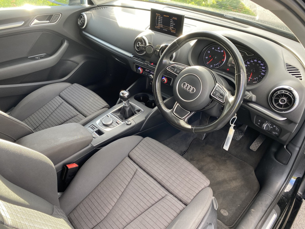 View AUDI A3 1.8 TFSI SPORT