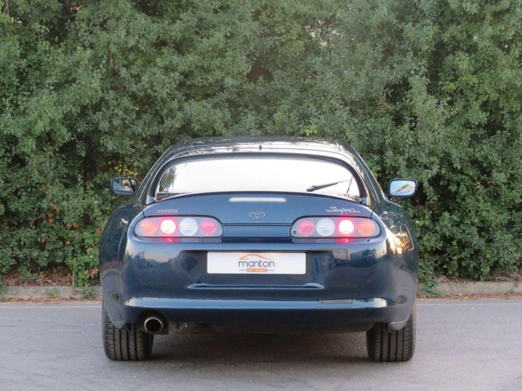 TOYOTA SUPRA