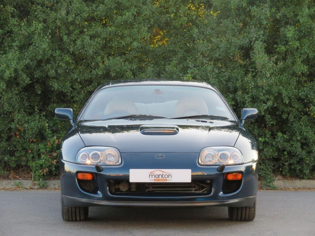 TOYOTA SUPRA