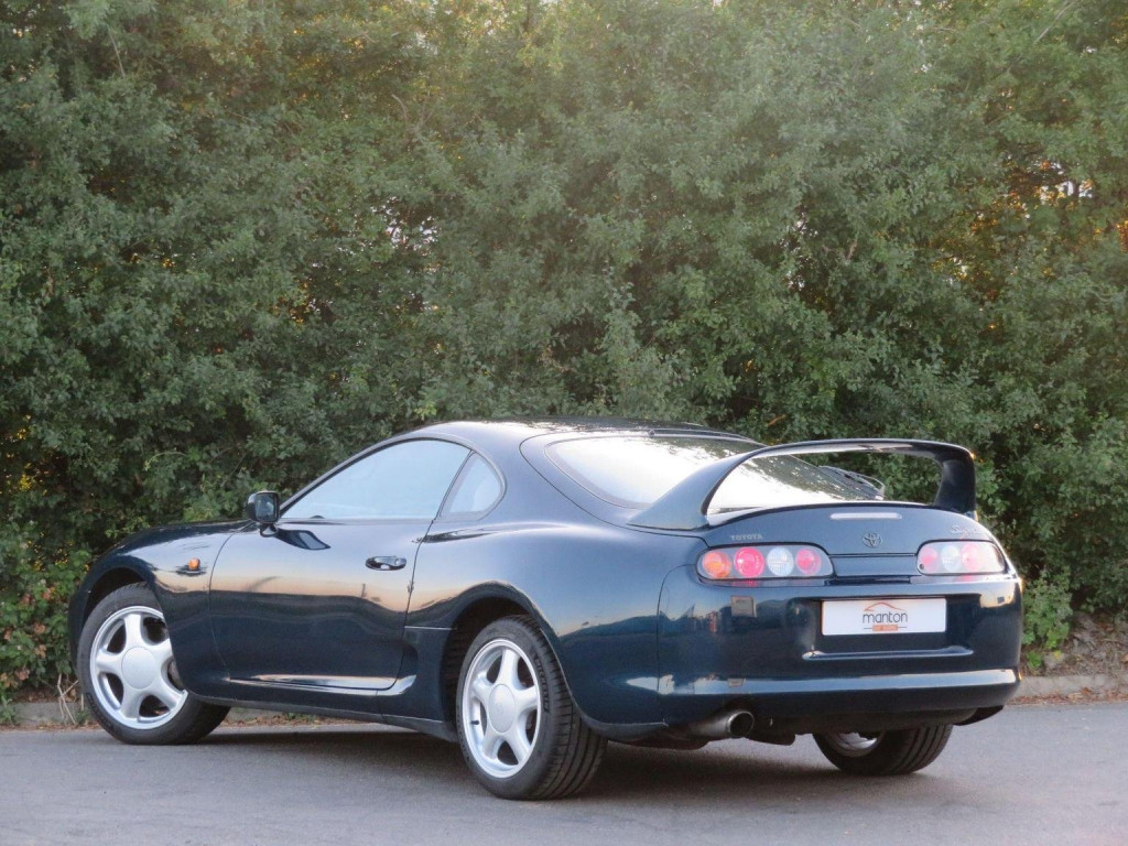 TOYOTA SUPRA