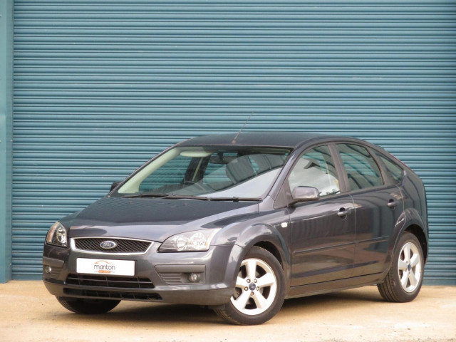 FORD FOCUS 1.6 Zetec 5dr