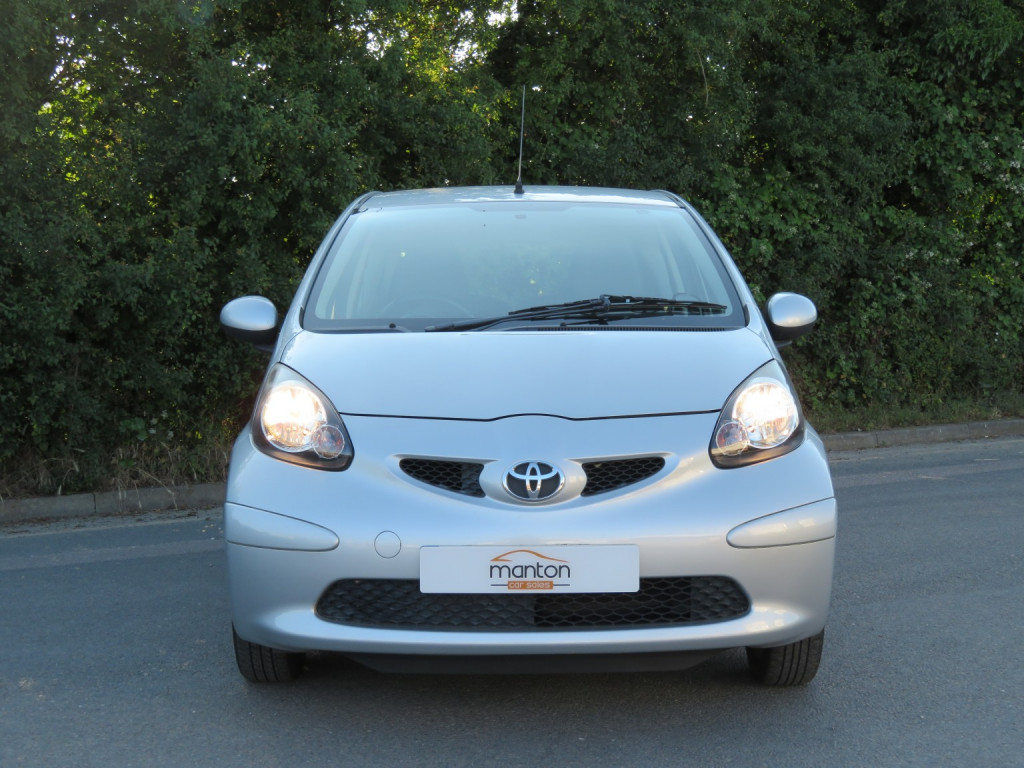 View TOYOTA AYGO Hatchback (2005 - 2012)