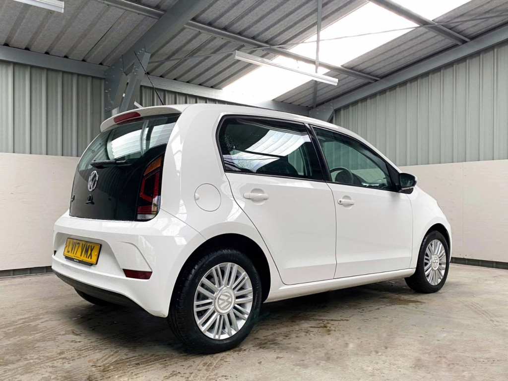 VOLKSWAGEN UP
