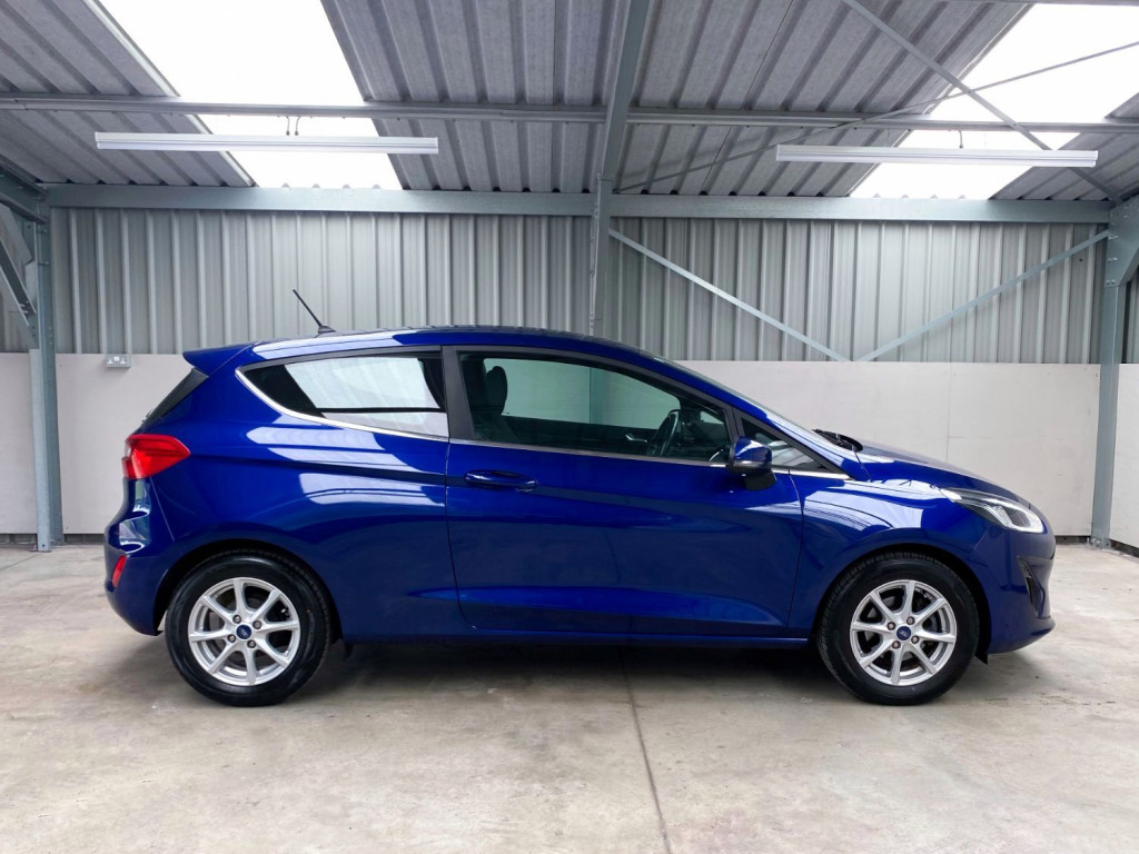 FORD FIESTA