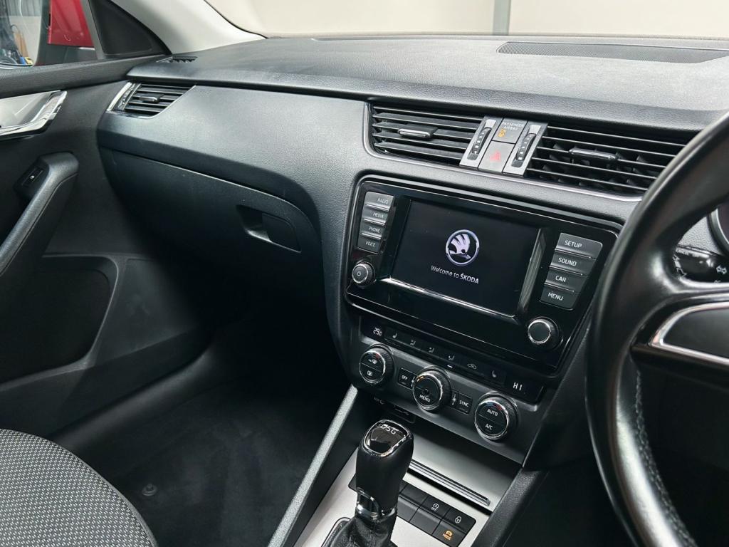 SKODA OCTAVIA