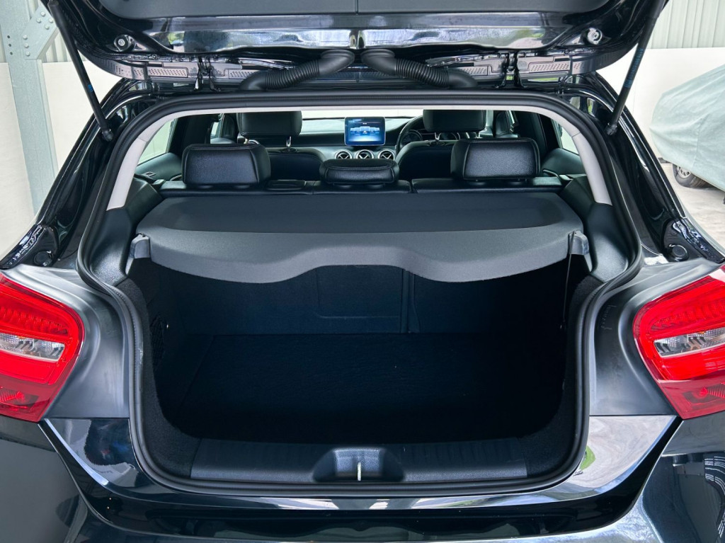 MERCEDES-BENZ A CLASS