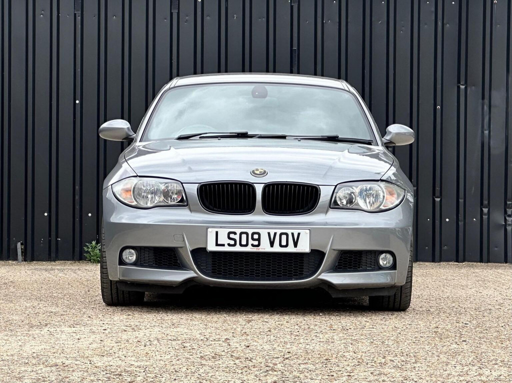 View BMW 1 SERIES 2.0 120d M Sport Steptronic Euro 5 2dr