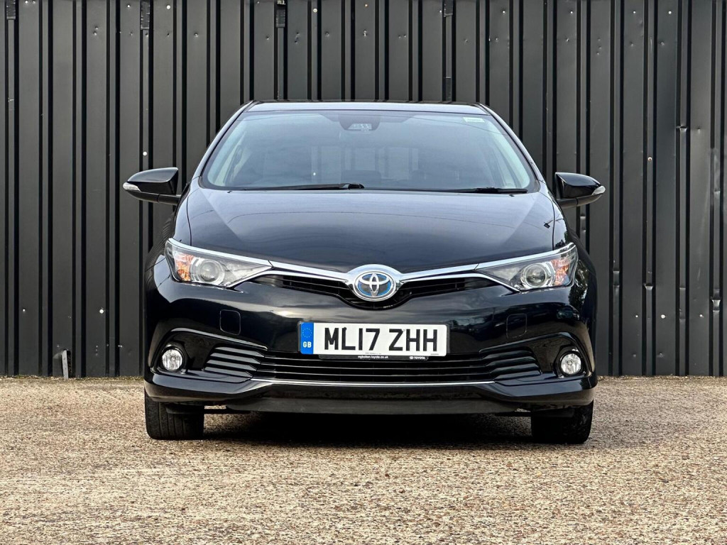 View TOYOTA AURIS 1.8 VVT-h Icon CVT Euro 6 (s/s) 5dr (Safety Sense)