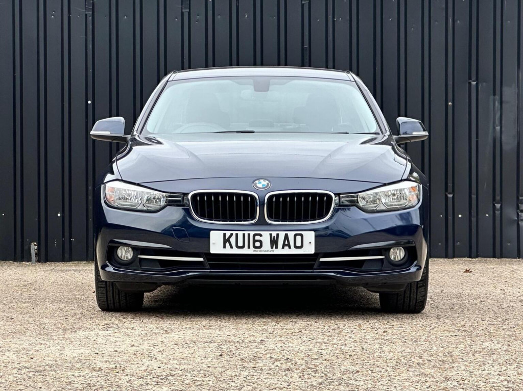 View BMW 3 SERIES 2.0 320i Sport Auto Euro 6 (s/s) 4dr