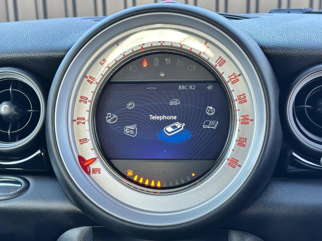 View MINI HATCH 1.6 Cooper Euro 5 (s/s) 3dr