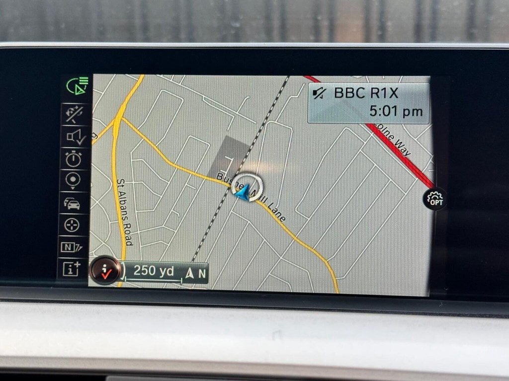 View BMW 3 SERIES 2.0 320i SE GT Euro 6 (s/s) 5dr