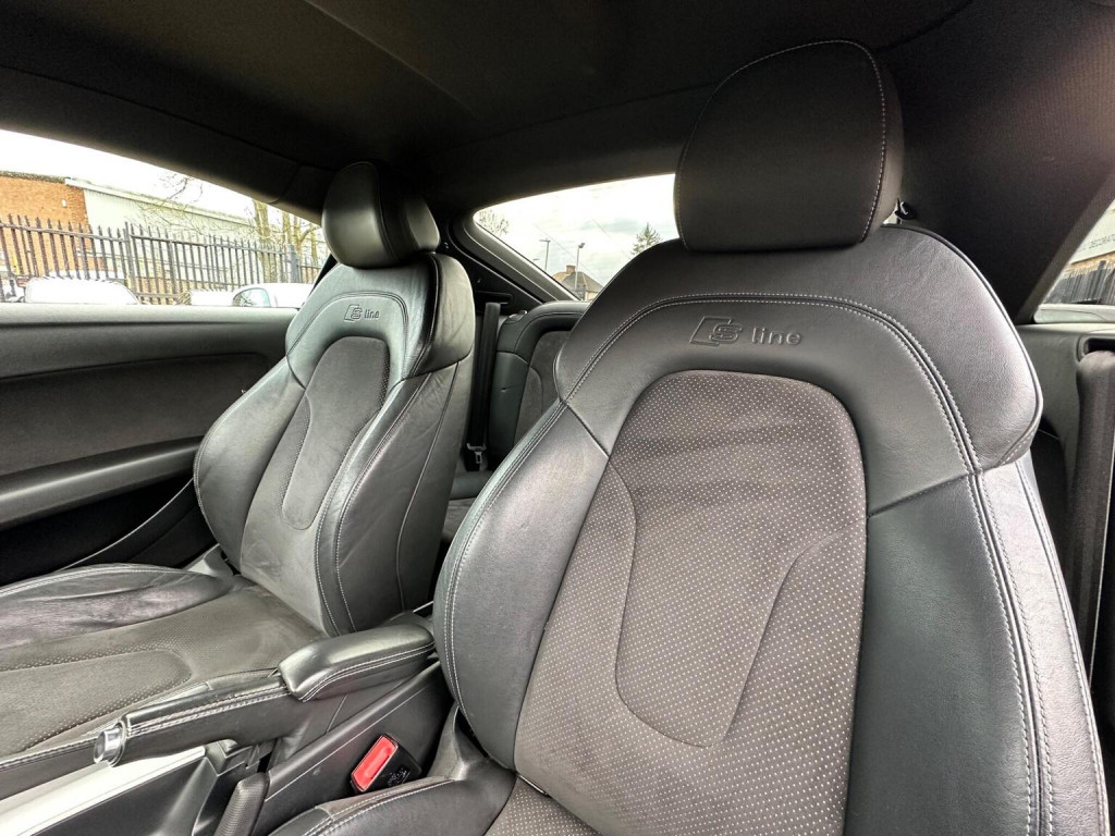 View AUDI TT 2.0 TFSI Black Edition S Tronic Euro 5 (s/s) 3dr