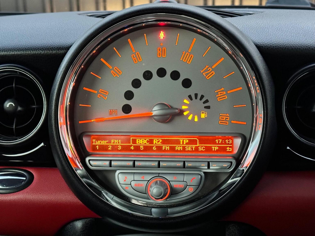 View MINI HATCH 1.6 Cooper Euro 5 3dr