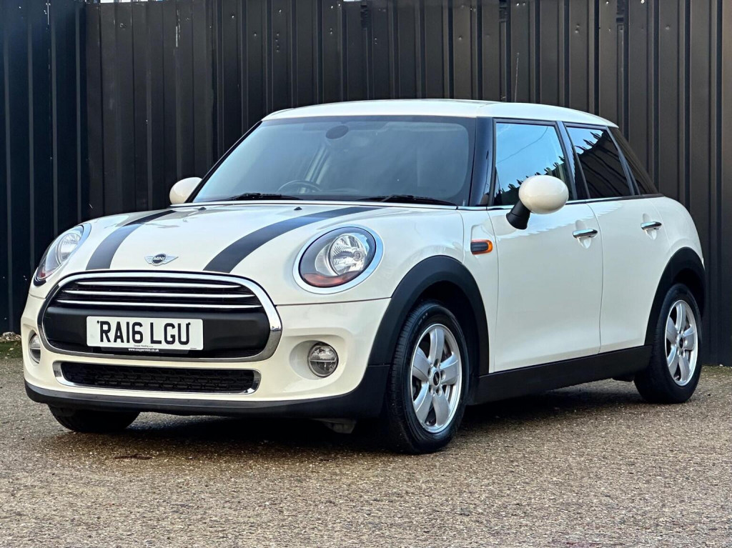View MINI HATCH 1.2 One Auto Euro 6 (s/s) 5dr