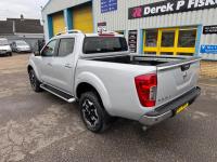 NISSAN NAVARA