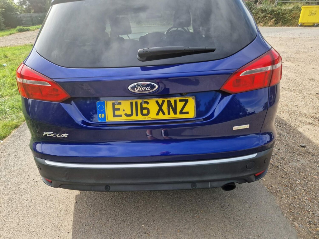 FORD FOCUS