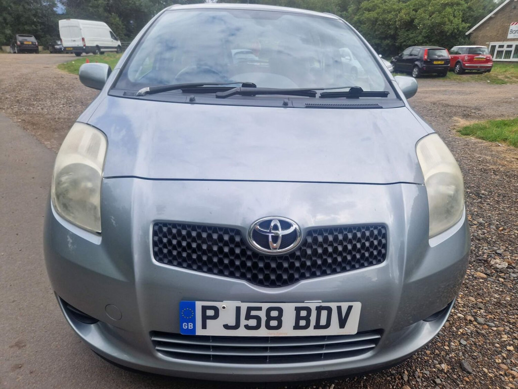 View TOYOTA YARIS 1.0 VVT-i T3 5dr