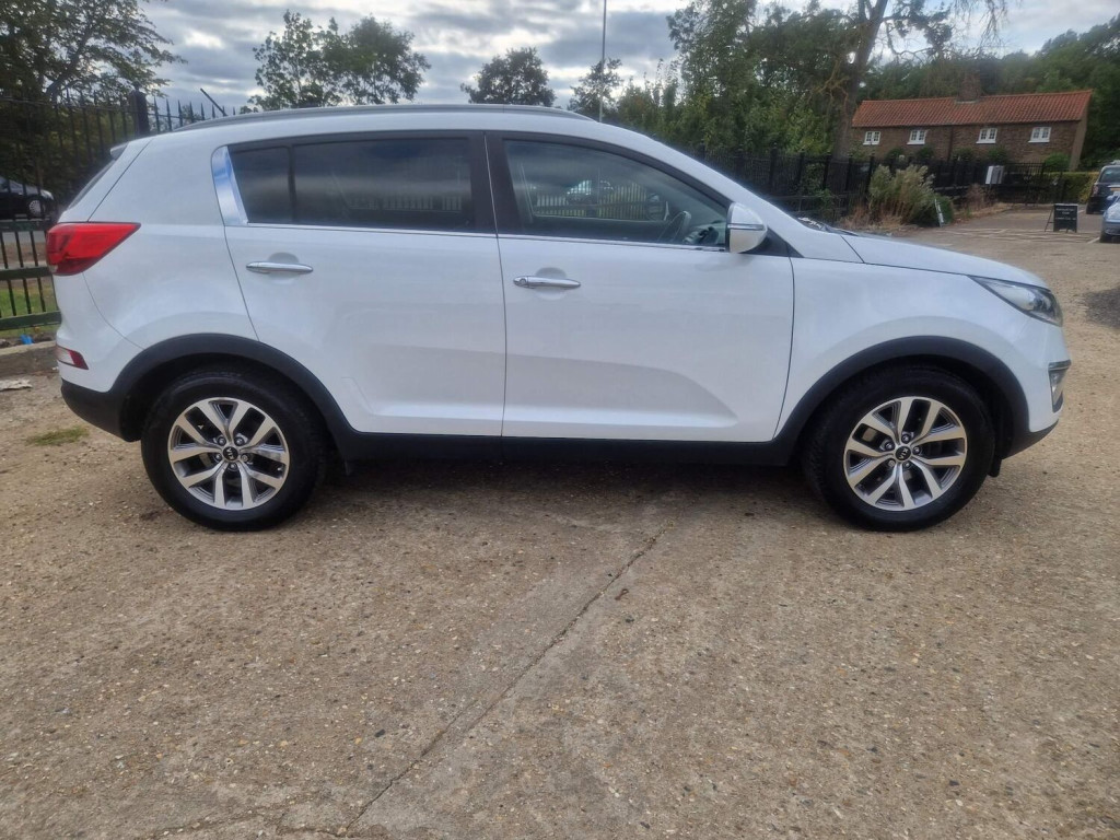 View KIA SPORTAGE 1.7 CRDi EcoDynamics 2 2WD Euro 5 (s/s) 5dr