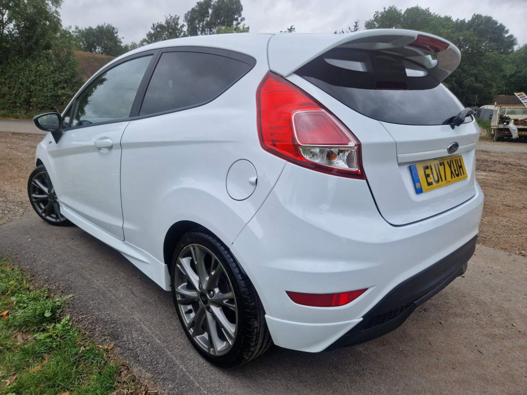 FORD FIESTA