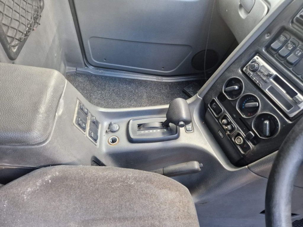 LONDON TAXIS INTERNATIONAL TXI