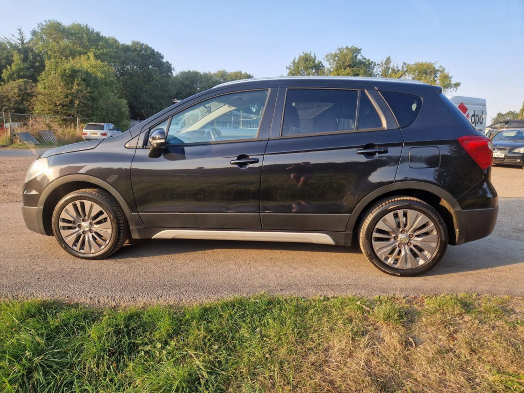 SUZUKI SX4 S-CROSS