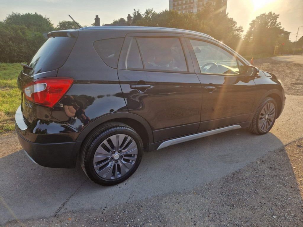SUZUKI SX4 S-CROSS