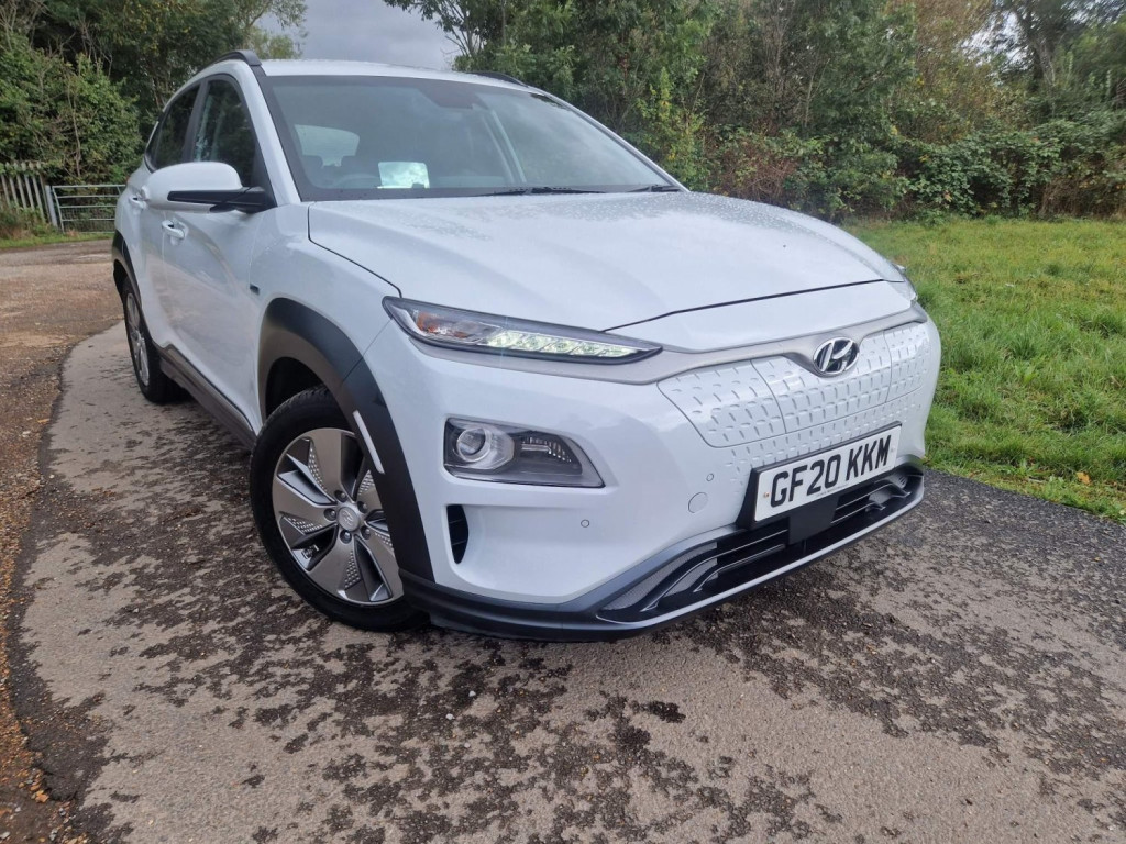 View HYUNDAI KONA 64kWh Premium SE Auto 5dr (7kW Charger)