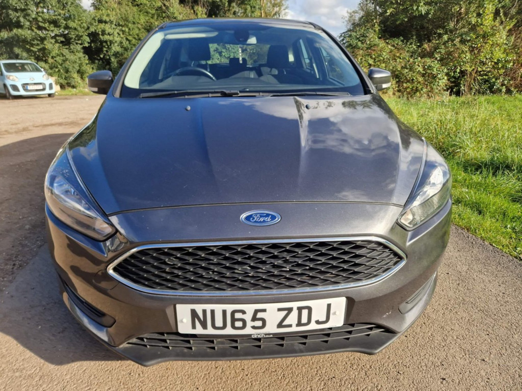 View FORD FOCUS 1.0T EcoBoost Zetec Euro 6 (s/s) 5dr