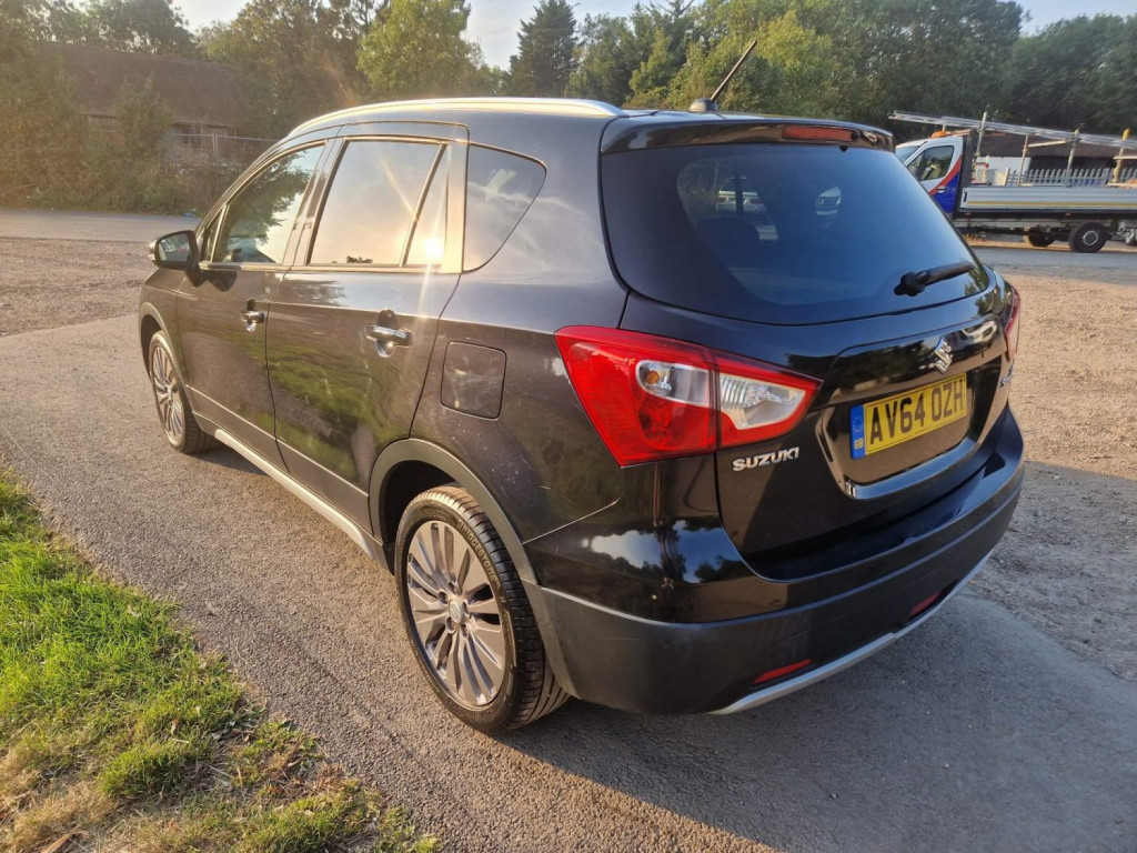 SUZUKI SX4 S-CROSS
