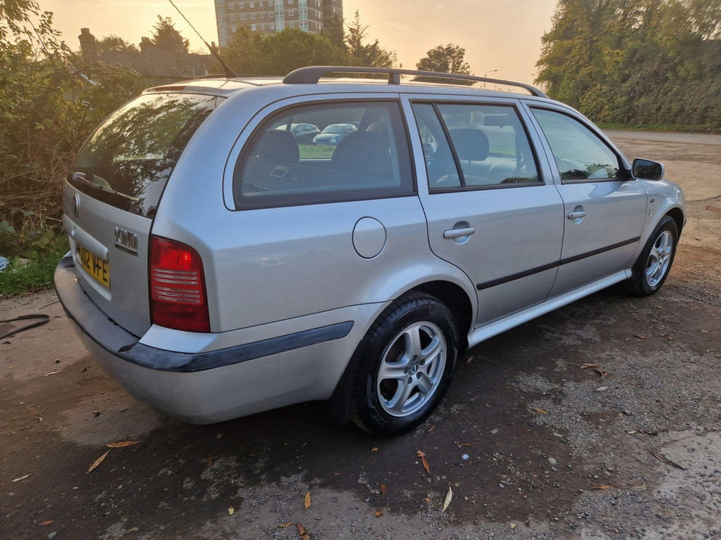 View SKODA OCTAVIA 1.9 TDI Ambiente 5dr