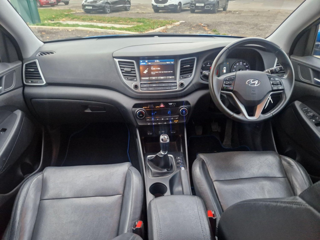 HYUNDAI TUCSON