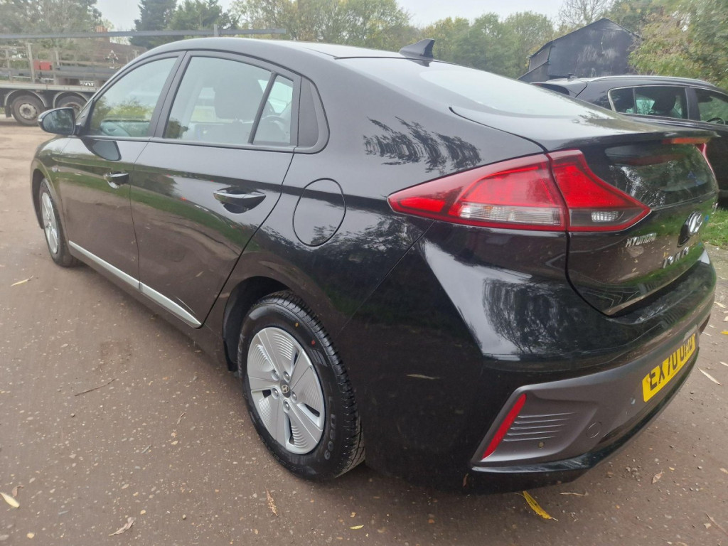 HYUNDAI IONIQ