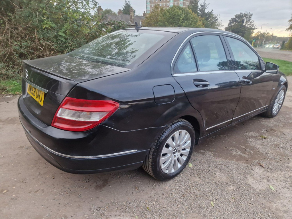 MERCEDES-BENZ C CLASS