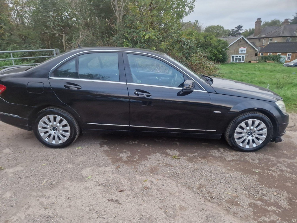 MERCEDES-BENZ C CLASS