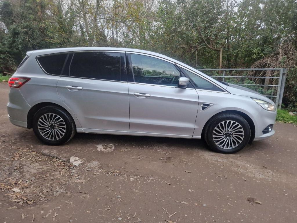 FORD S-MAX
