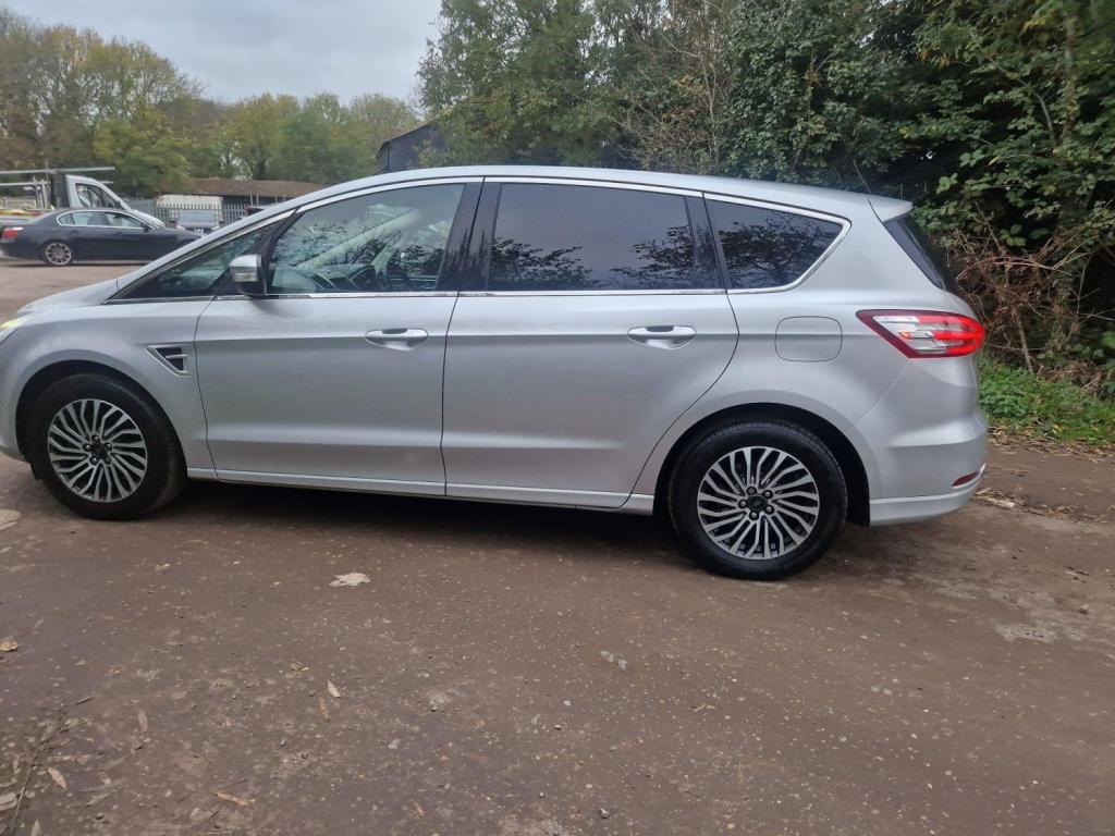 View FORD S-MAX 2.0 EcoBlue Titanium Euro 6 (s/s) 5dr