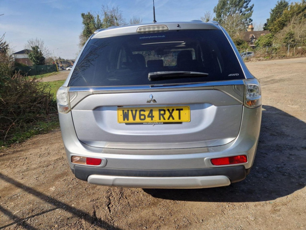 MITSUBISHI OUTLANDER