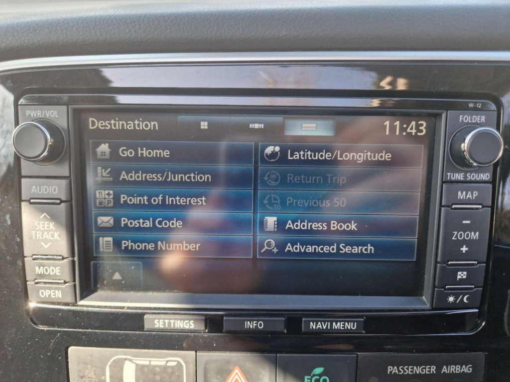 MITSUBISHI OUTLANDER