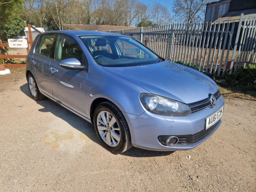 View VOLKSWAGEN GOLF 1.6 TDI Match DSG Euro 5 5dr