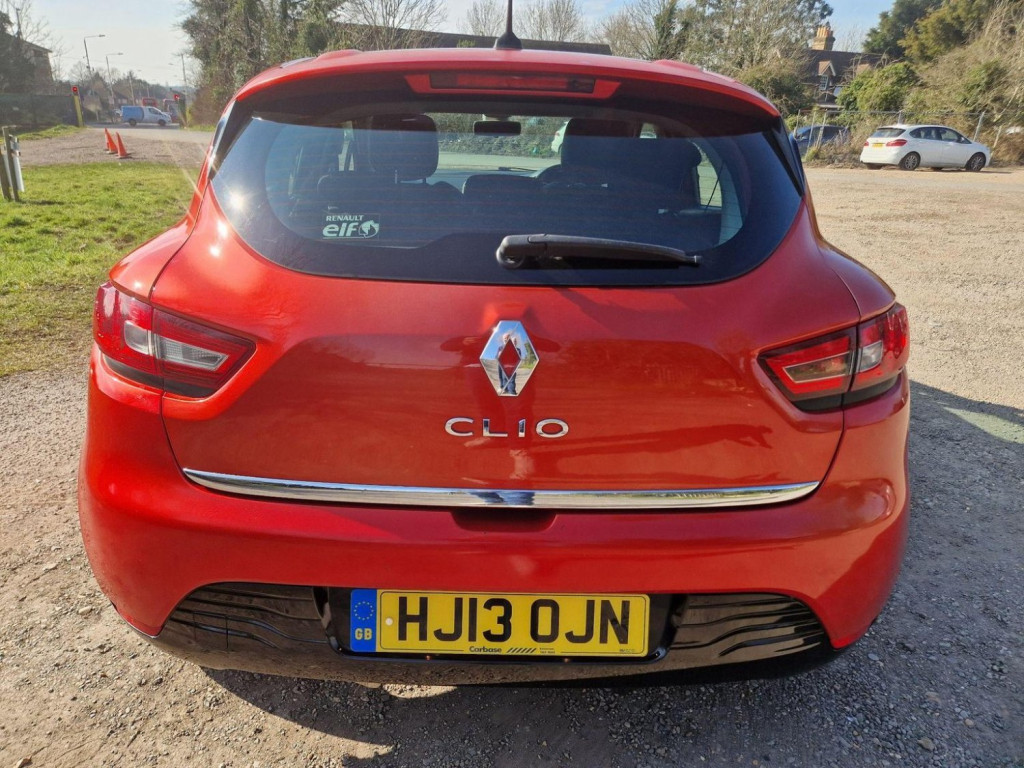 RENAULT CLIO